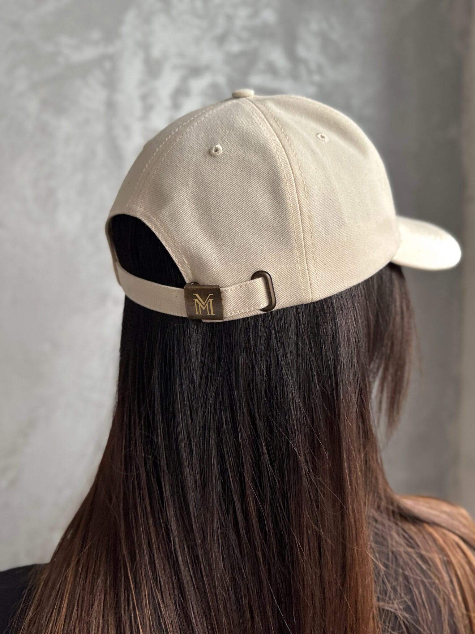 Czapka FESTIVE vanilla LAMANUEL - obrazek 9