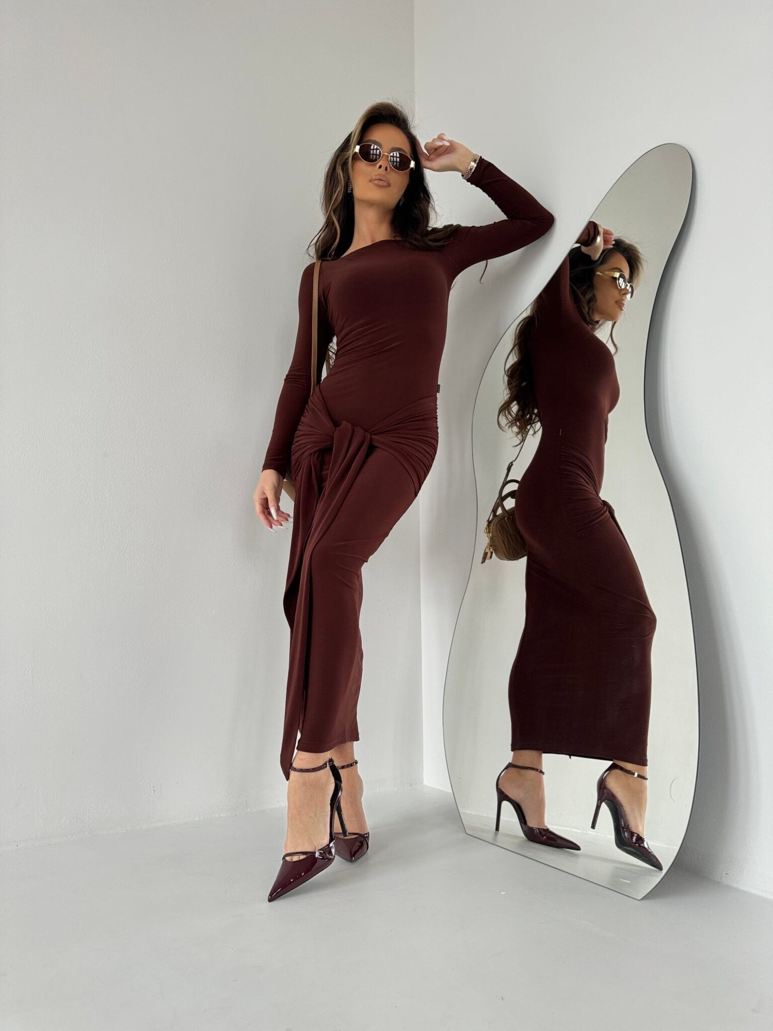 Sukienka SAINT brąz LAMANUEL - obrazek 6