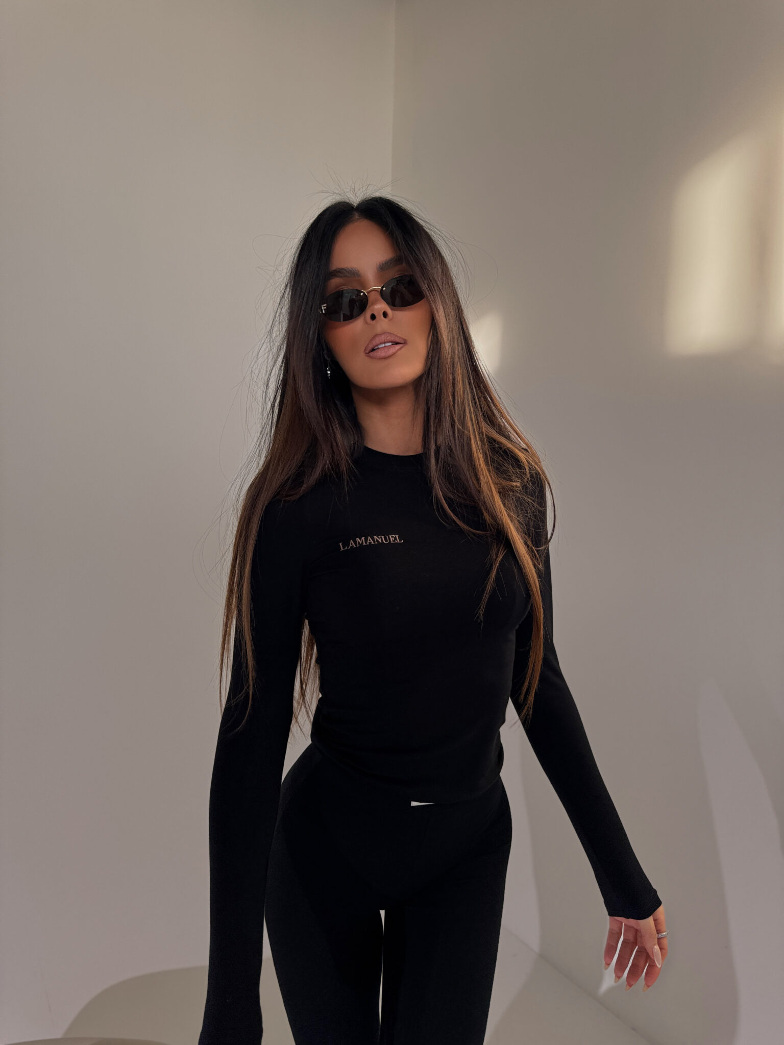 Top ORIGIN czarny LAMANUEL - obrazek 3