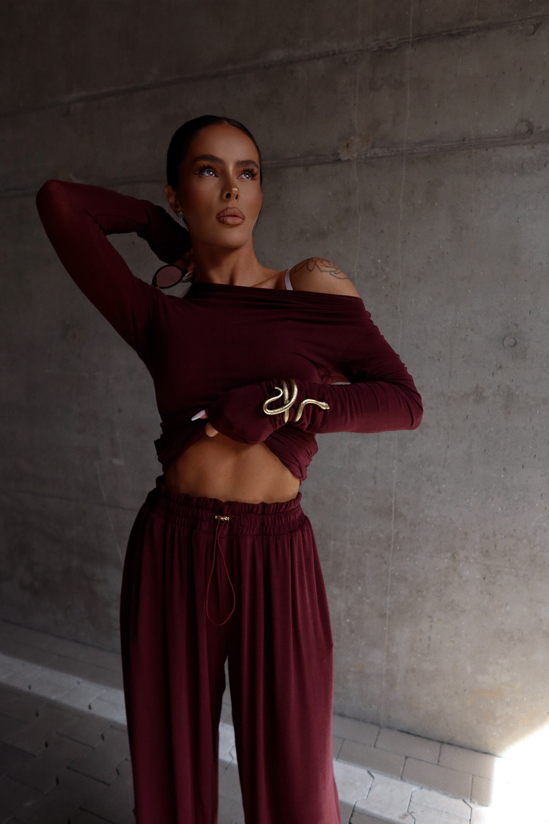 Top HUGGIE bordo LAMANUEL - obrazek 6