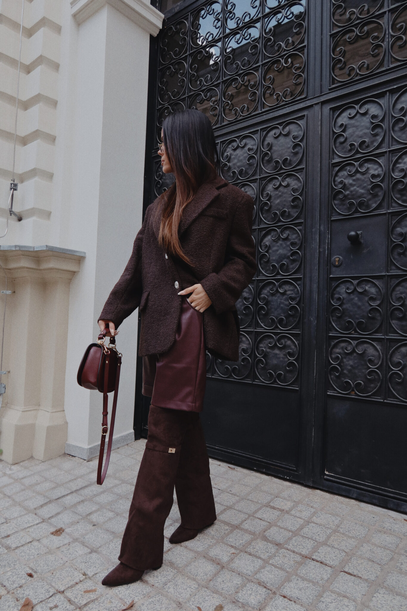 Marynarka FEMININE czekolada LAMANUEL - obrazek 10