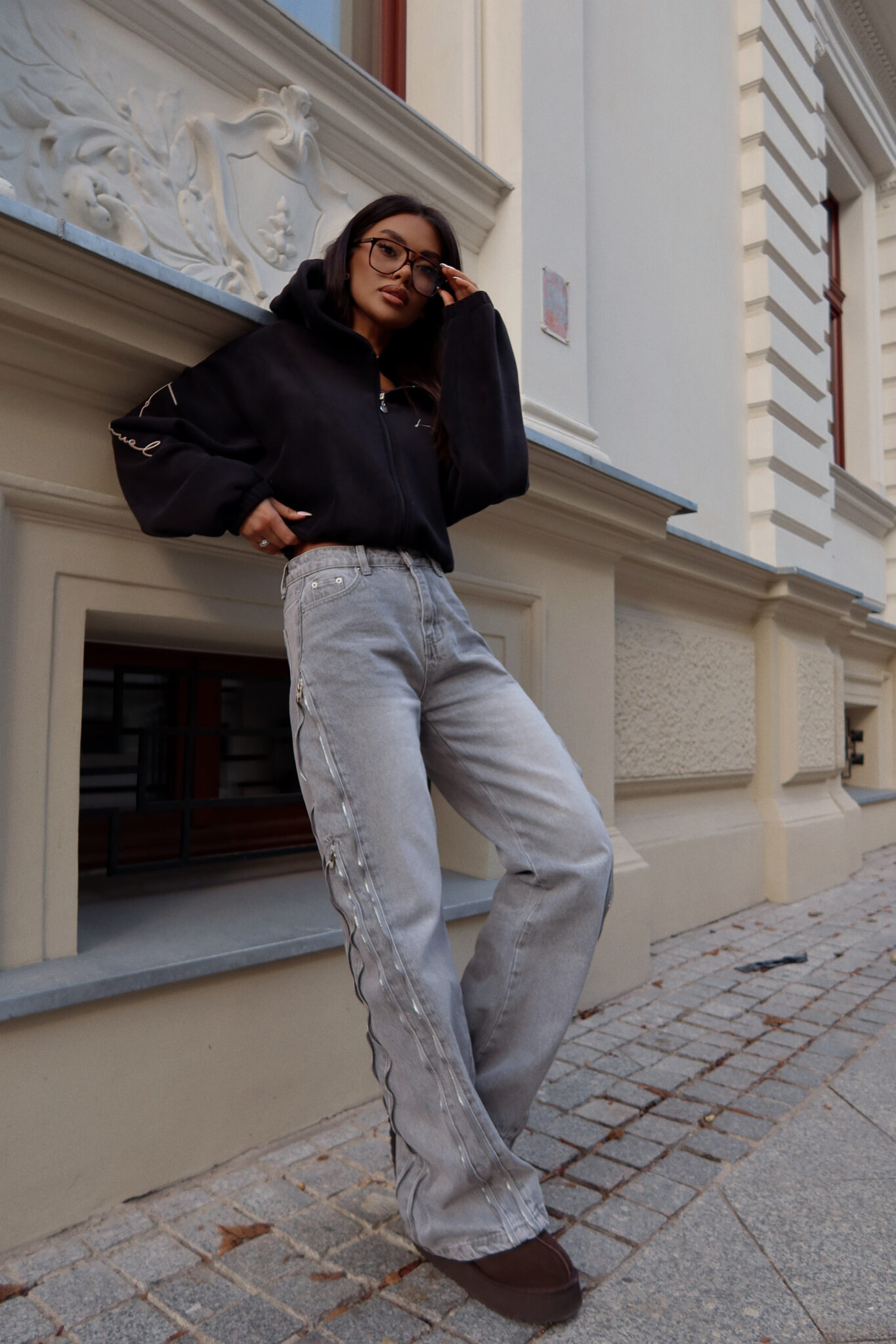 Bluza SNUG czarna LAMANUEL - obrazek 5