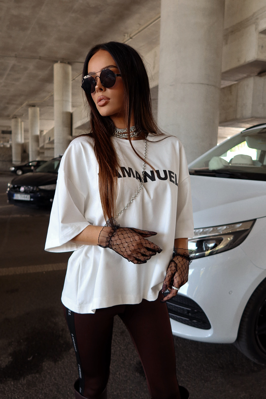 Tshirt NOIR ecru/czarny LAMANUEL - obrazek 2